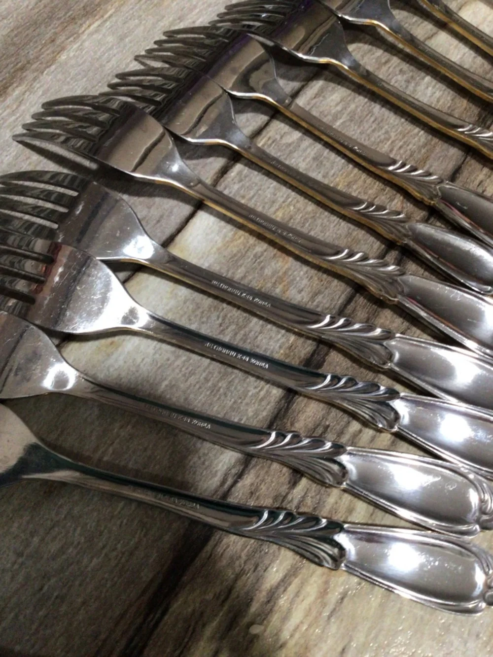 Vintage Retroneu Linda Gold Accent Flatware Korea Stainless YOUR CHOICE.